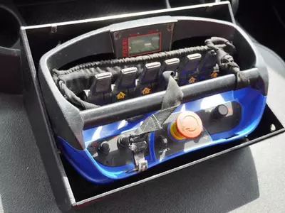 Iveco Stralis 19.310 / 2-сторонний самосвал / Fassi F155A.0.23 / с дистанционным управлением