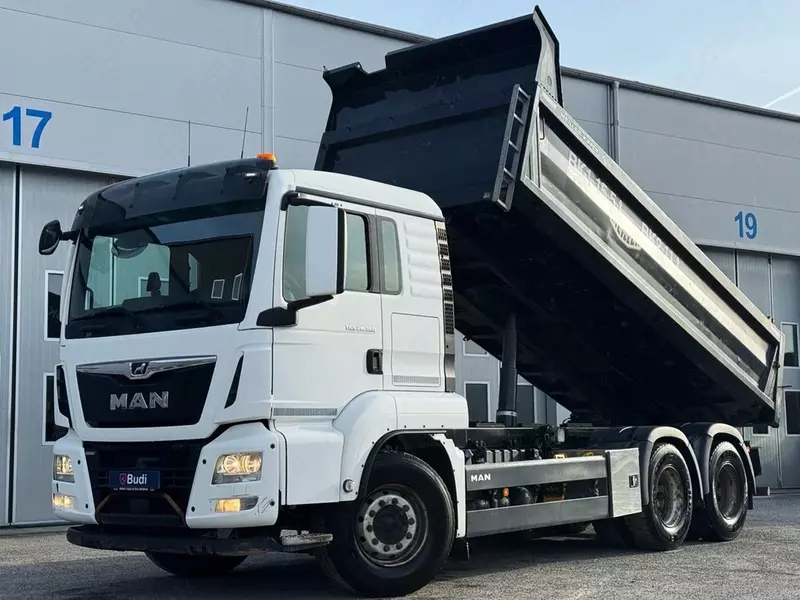 Самосвал MAN TGS 28.360