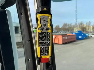 Самосвал MAN TGS 28.360