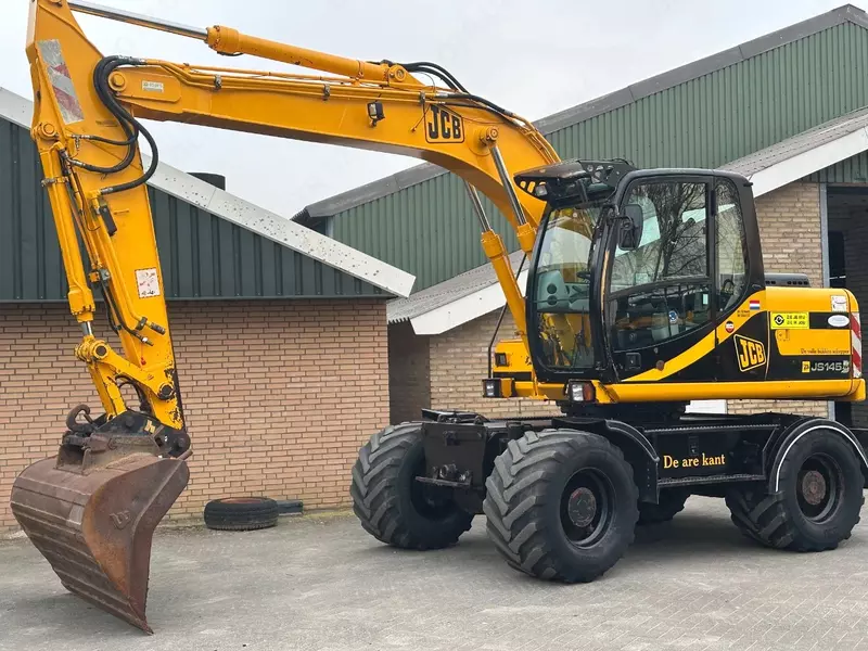 Колесный экскаватор JCB JS 145 W