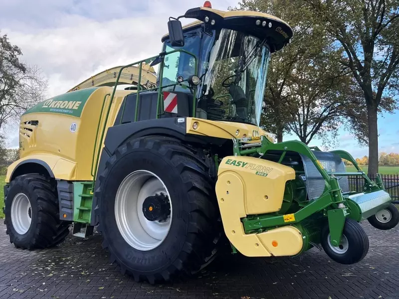 Krone Big X 680 yem-xashak yig‘ish kombayni
