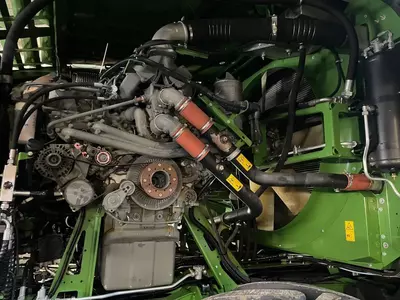 Krone Big X 680 yem-xashak yig‘ish kombayni