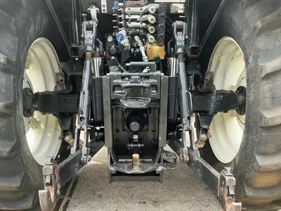 Колесный трактор Case IH MXU125
