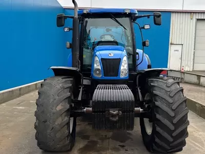 New Holland T6080 g‘ildirakli traktori