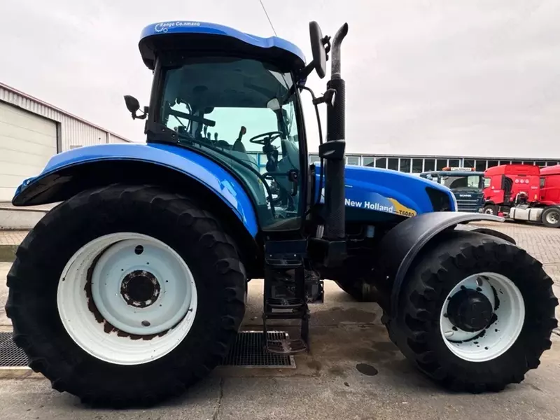 New Holland T6080 g‘ildirakli traktori