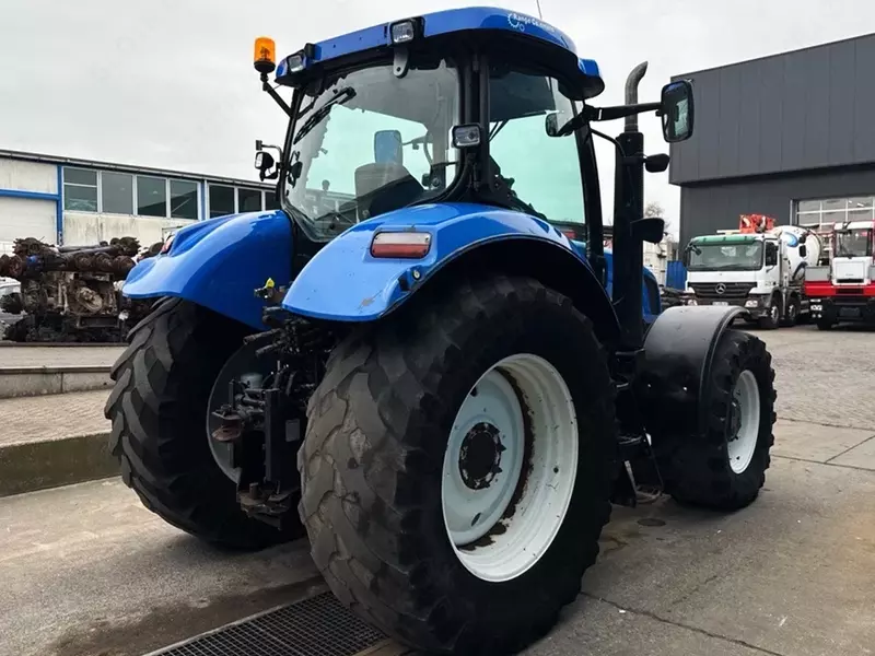 New Holland T6080 g‘ildirakli traktori