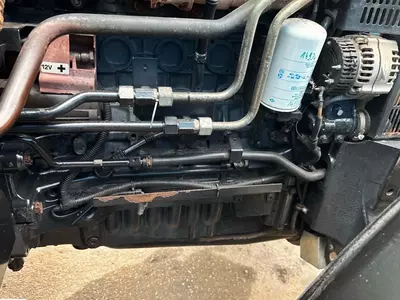 New Holland T6080 g‘ildirakli traktori