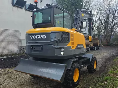 Volvo EW60E g‘ildirakli ekskavatori
