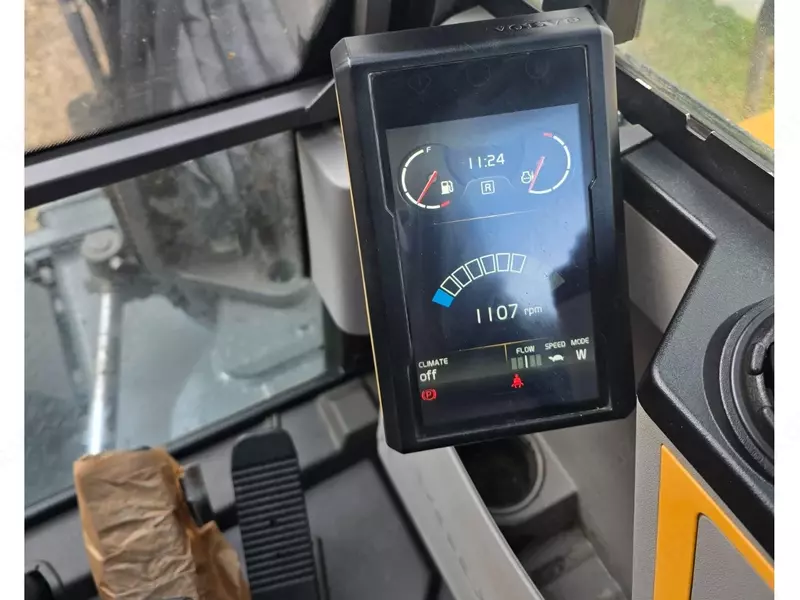 Volvo EW60E g‘ildirakli ekskavatori