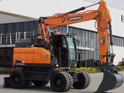Колёсный экскаватор DOOSAN DX165W-5