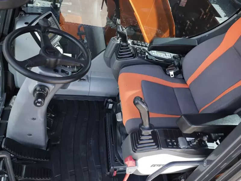 Колёсный экскаватор DOOSAN DX165W-5