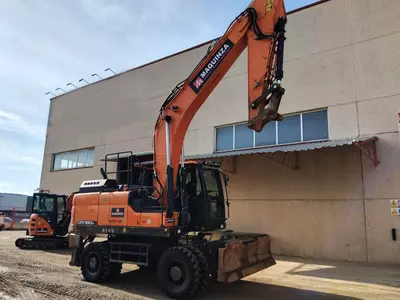 Doosan DX190W-5 g‘ildirakli ekskavatori