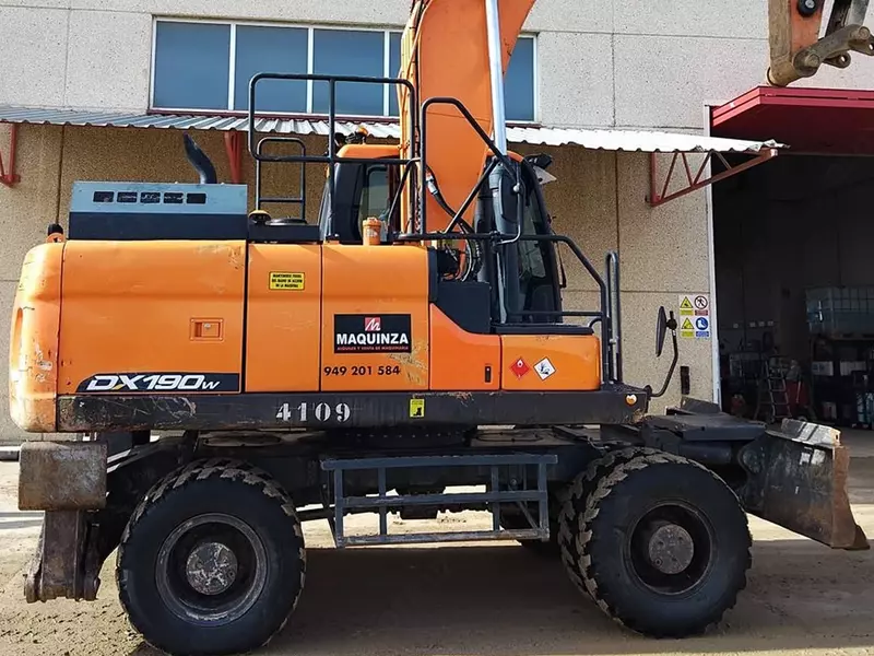 Doosan DX190W-5 g‘ildirakli ekskavatori