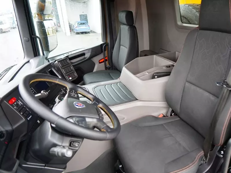 Самосвал SCANIA P 450 SCANIA P 450 XT