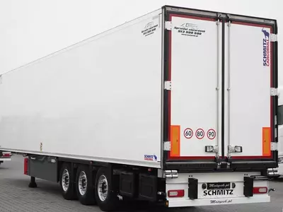Полуприцеп-рефрижератор SCHMITZ CARGOBULL