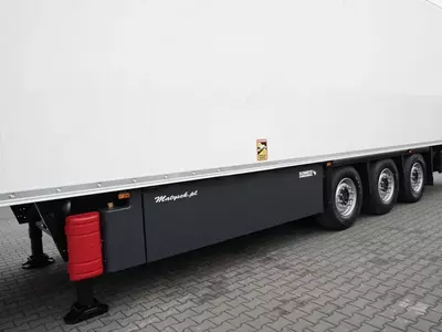 Полуприцеп-рефрижератор SCHMITZ CARGOBULL