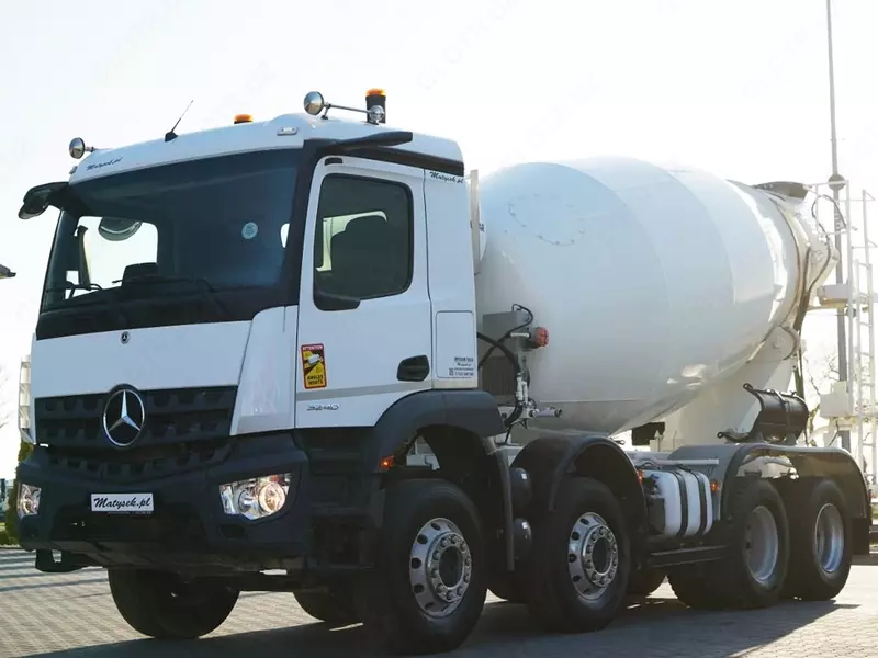 Автобетоносмеситель MERCEDES AROCS 3240