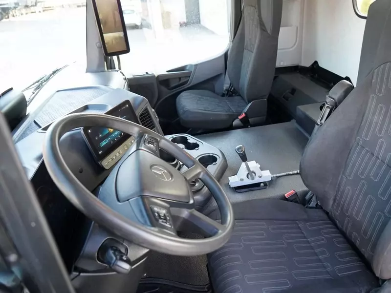 Автобетоносмеситель MERCEDES AROCS 3240