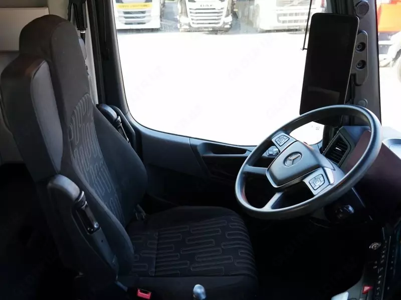 Автобетоносмеситель MERCEDES AROCS 3240