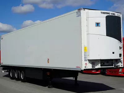 SCHMITZ CARGOBULL yarim tirkama-muzlatgichi