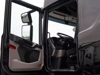 SCANIA S 500 shatakchisi