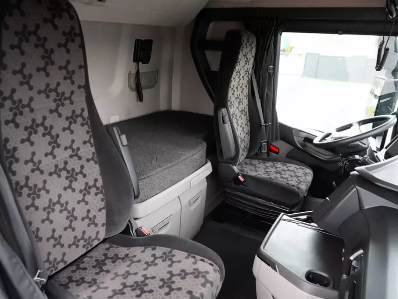 SCANIA S 500 shatakchisi