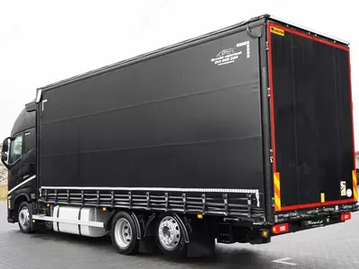 Тентованный грузовик Volvo FH 460
