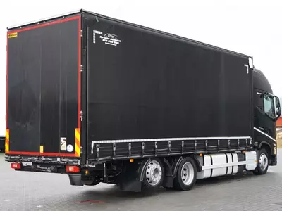 Тентованный грузовик Volvo FH 460