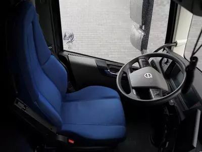 Тентованный грузовик Volvo FH 460