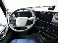  Тентованный грузовик Volvo FH 460 Бортовые грузовики