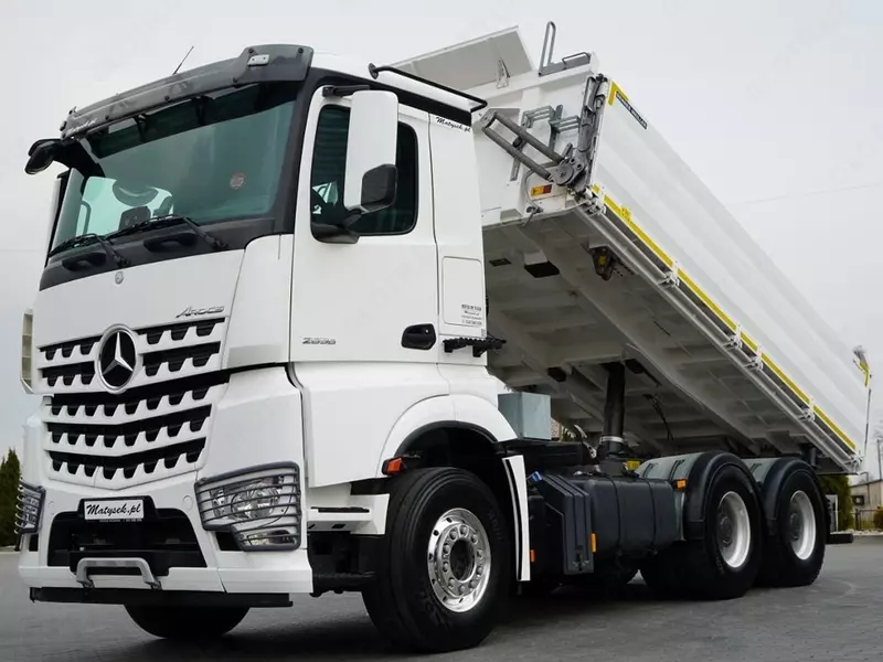 Самоходный самосвал MERCEDES AROCS 2658