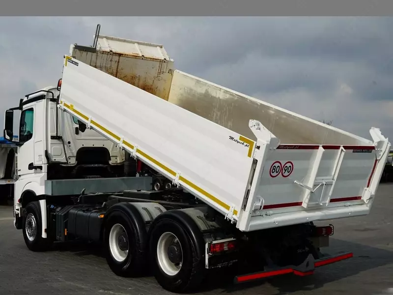 Самоходный самосвал MERCEDES AROCS 2658
