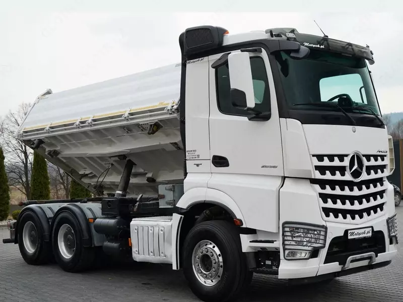 Самоходный самосвал MERCEDES AROCS 2658