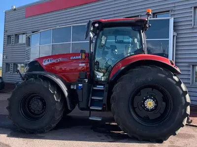 Колесный трактор CASE IH PUMA CVX 240