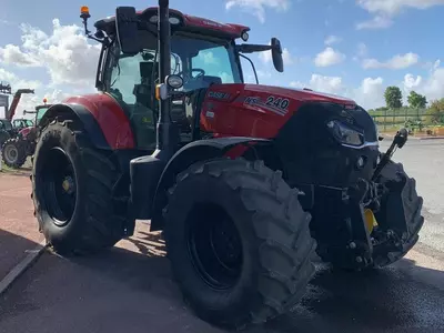 Колесный трактор CASE IH PUMA CVX 240