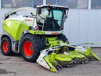   Кормоуборочный комбайн Claas Jaguar 930 4WD