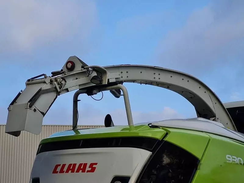 Кормоуборочный комбайн Claas Jaguar 930 4WD