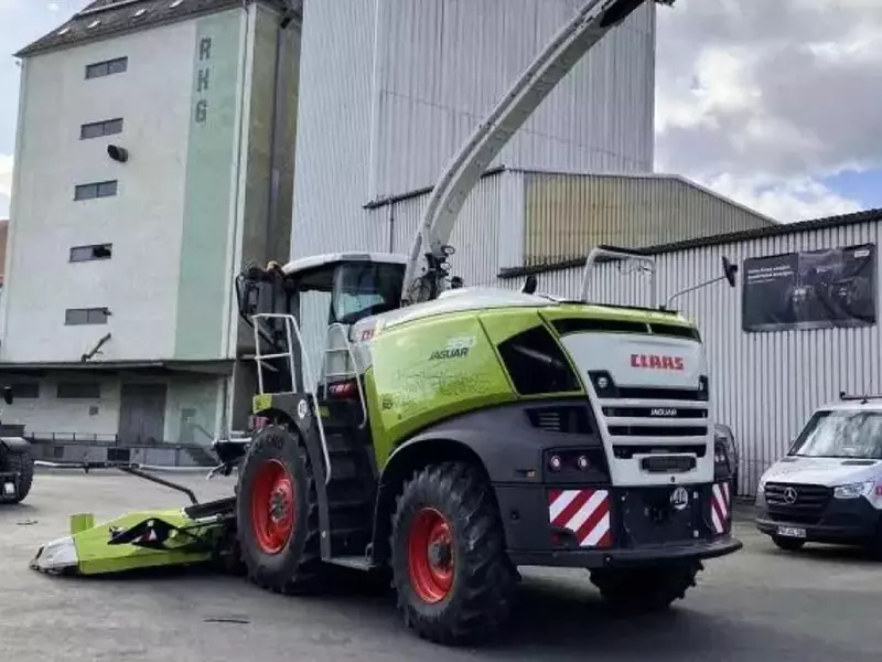 CLAAS JAGUAR 930 + PU 300 + ORBIS 600 ozuqa yig‘ish kombayni