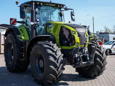 Трактор колесный Claas Axion 870 Cmatic