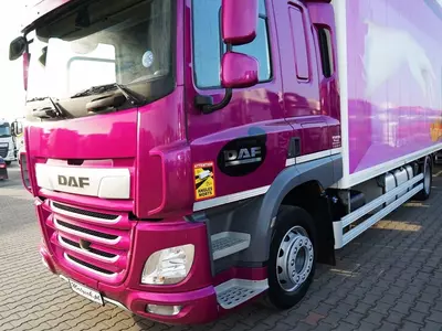 Грузовик с закрытым кузовом DAF CF 450