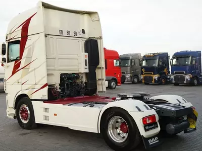 Тягач DAF XF 530