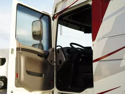 Тягач DAF XF 530