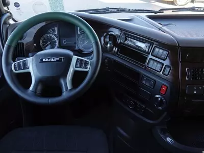 Тягач DAF XF 480