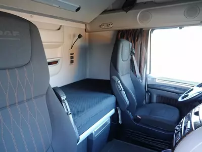 Тягач DAF XF 480