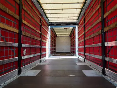 Тентованный грузовик MERCEDES-BENZ ACTROS 2545