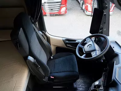 Тентованный грузовик MERCEDES-BENZ ACTROS 2545
