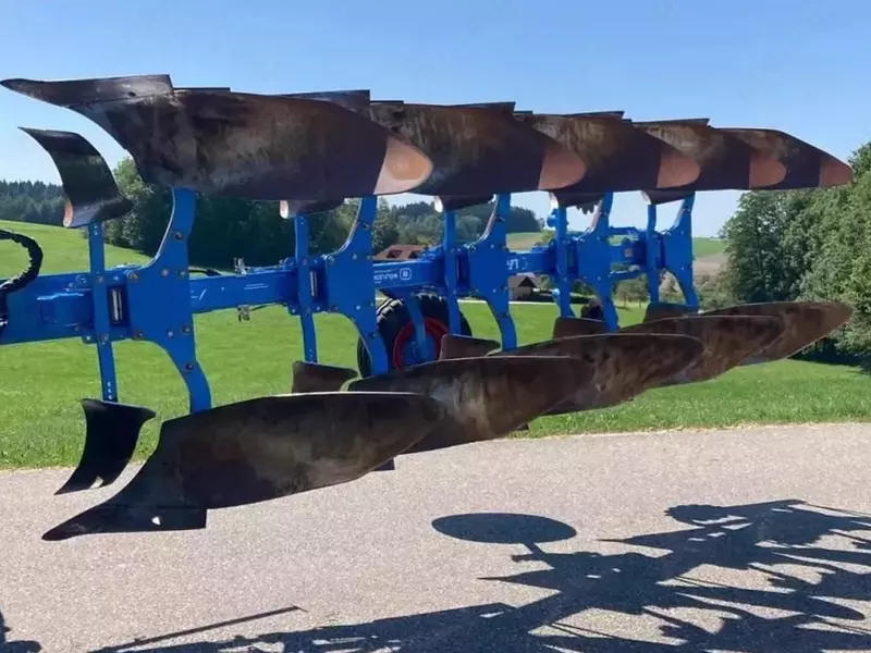 Плуг Lemken Juwel 7 Vario