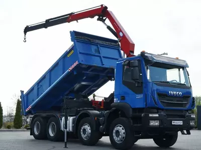 Самосвал, Автоманипулятор IVECO / TRAKKER 410 EEV