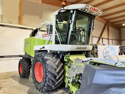 Кормоуборочный комбайн CLAAS jaguar 850 speedstar