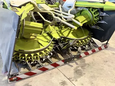 Кормоуборочный комбайн CLAAS jaguar 850 speedstar